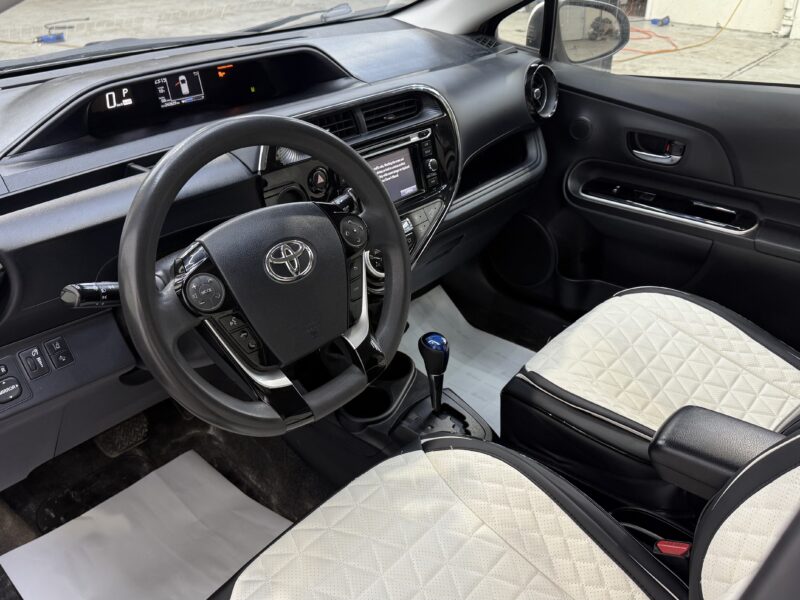 2018 Toyota Prius C