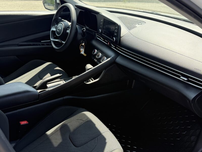 2022 Hyundai Elantra