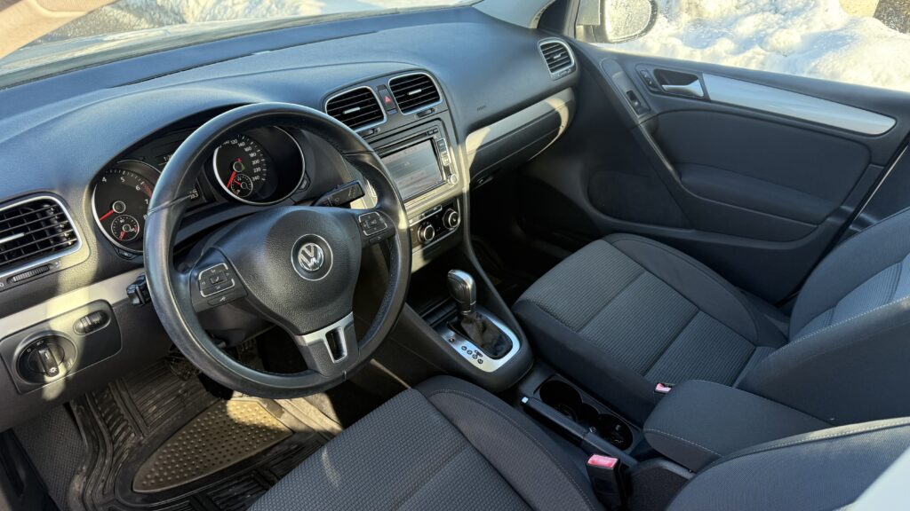 2012 Volkswagen Golf Comfortline