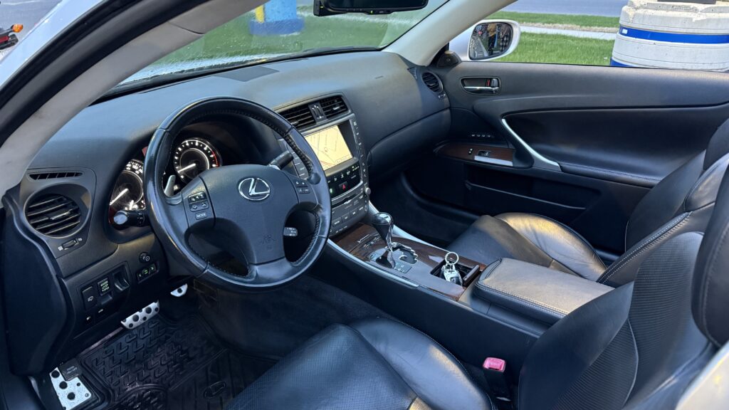 2010 Lexus IS350C Ultra Premium